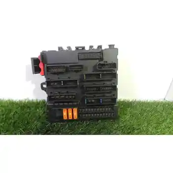 

1665502 box Reles/Fuses Opel Vectra C Saloon