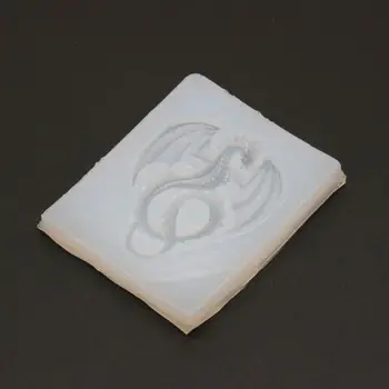 

2020 New DIY 3D Animal Flying Dragon Silicone Fondant Mold Resin Candy Chocolate Molds