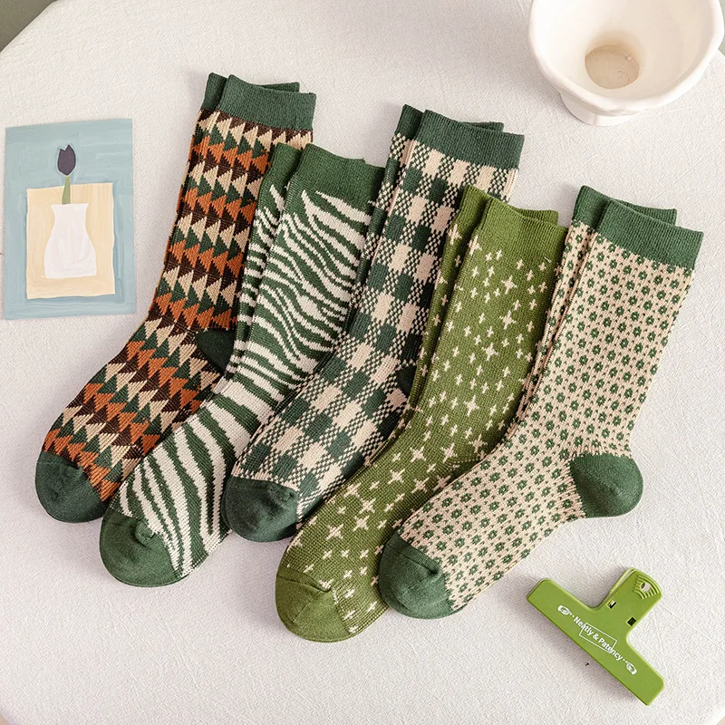 Women's Socks Harajuku Comfortable Cotton Knit Checkered Triangle Dots Zebra Stars Fashion Casual Autumn Winter | Женская одежда