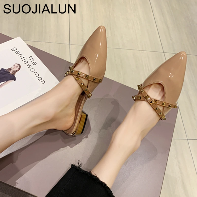 

SUOJIALUN 2020 Women Slipper Fashion Rivet Cross Straps Pointed Toe Mules Shoes Low Heel Pointed Toe Slip On Summer Slides Shoes