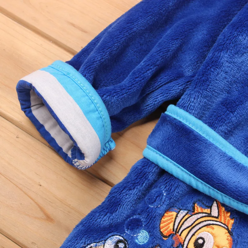 Детский банный халат с рисунком Минни и Микки Маус, банный халат с капюшоном, детский халат с длинными рукавами, пижамы фланелевый милый халат с изображением животных, детские халаты