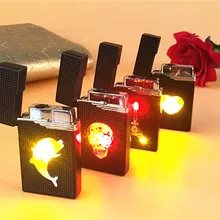 Мода личности красочные мигающие зажигалки креативные прямо в ветрозащитный Металл Зажигалка точка курения воспламенитель для барбекю