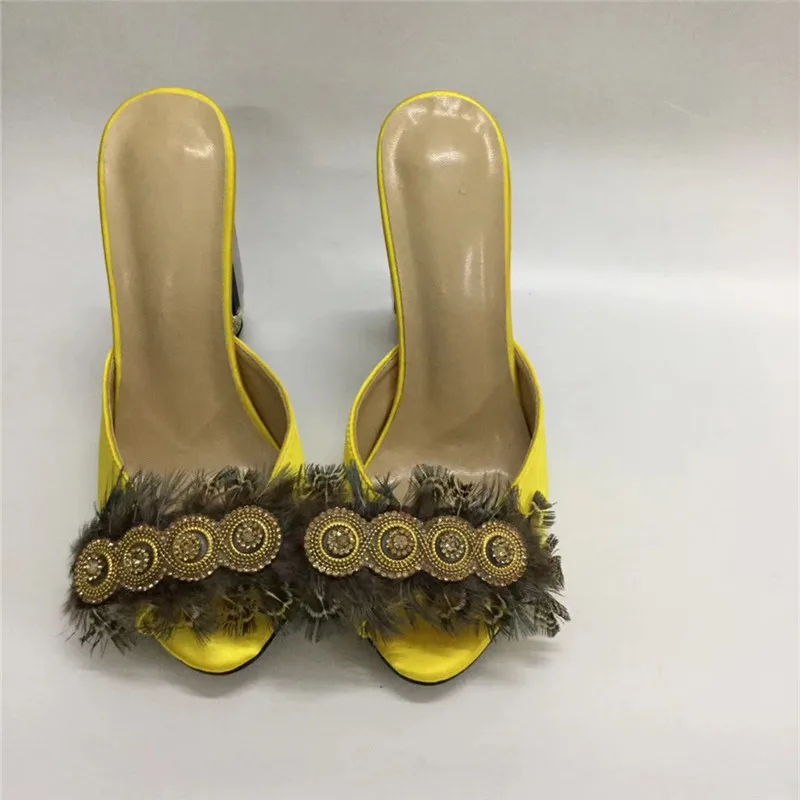 Женские тапочки с украшением в виде кристаллов и бабочек; пикантные туфли с открытым носком на высоком каблуке; атласная обувь для вечеринок по индивидуальному заказу - Цвет: Yellow 2