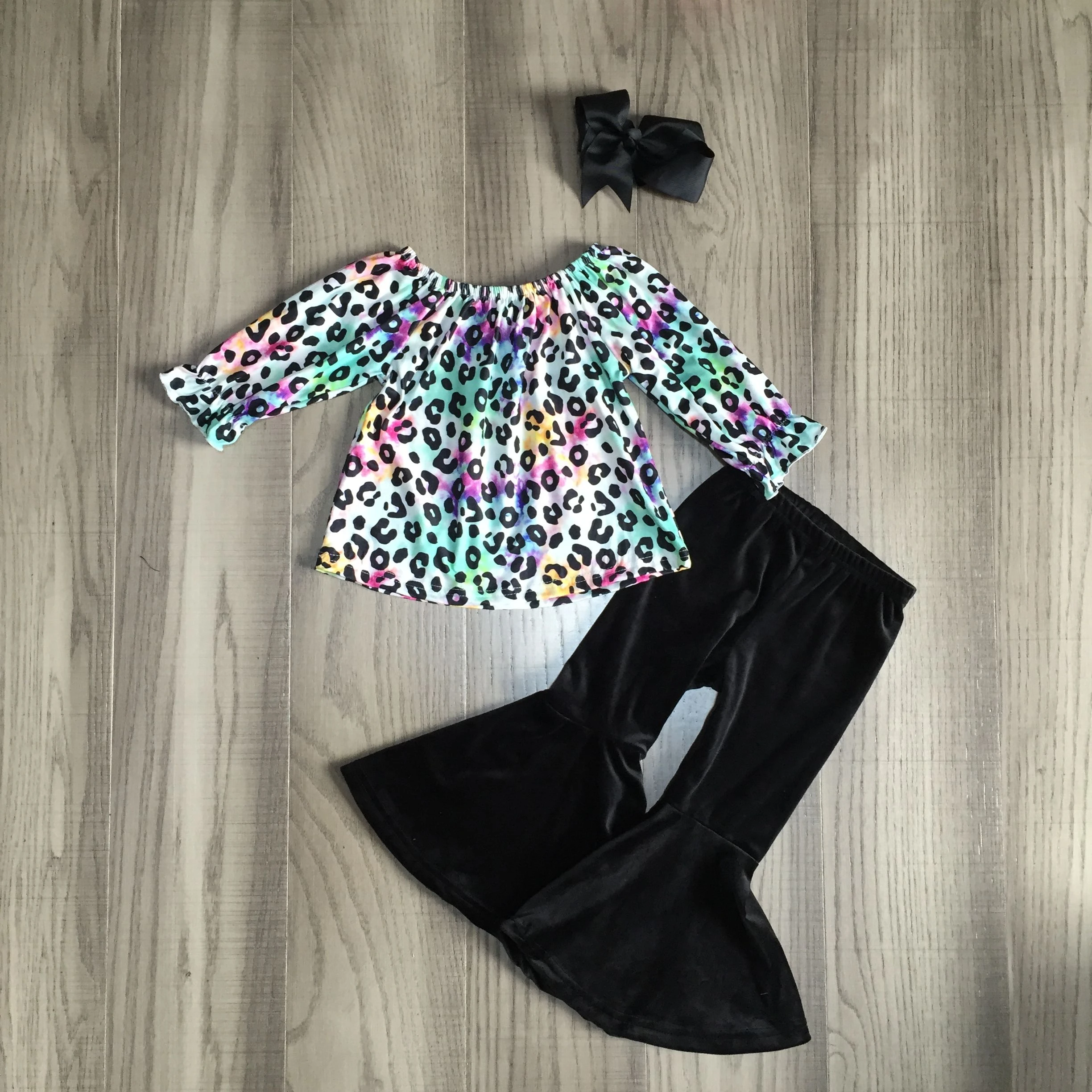 outfits with bell bottom pants