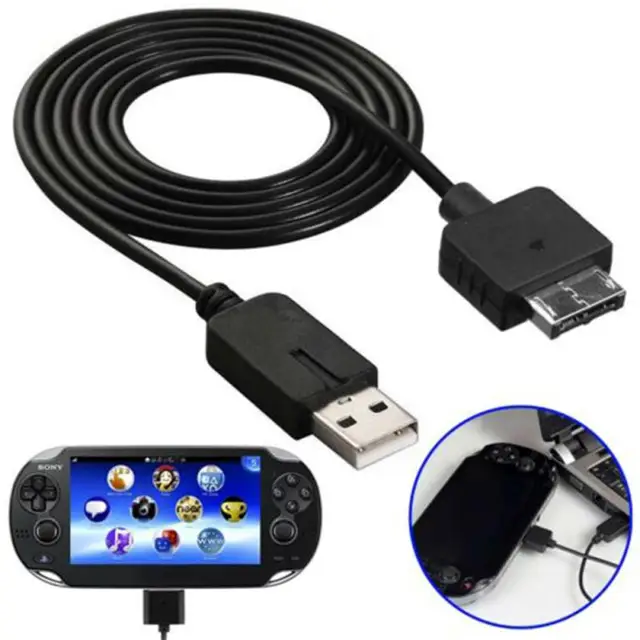 PlayStation Vita本体 ケース、充電器、メモリーカード4GB付き 