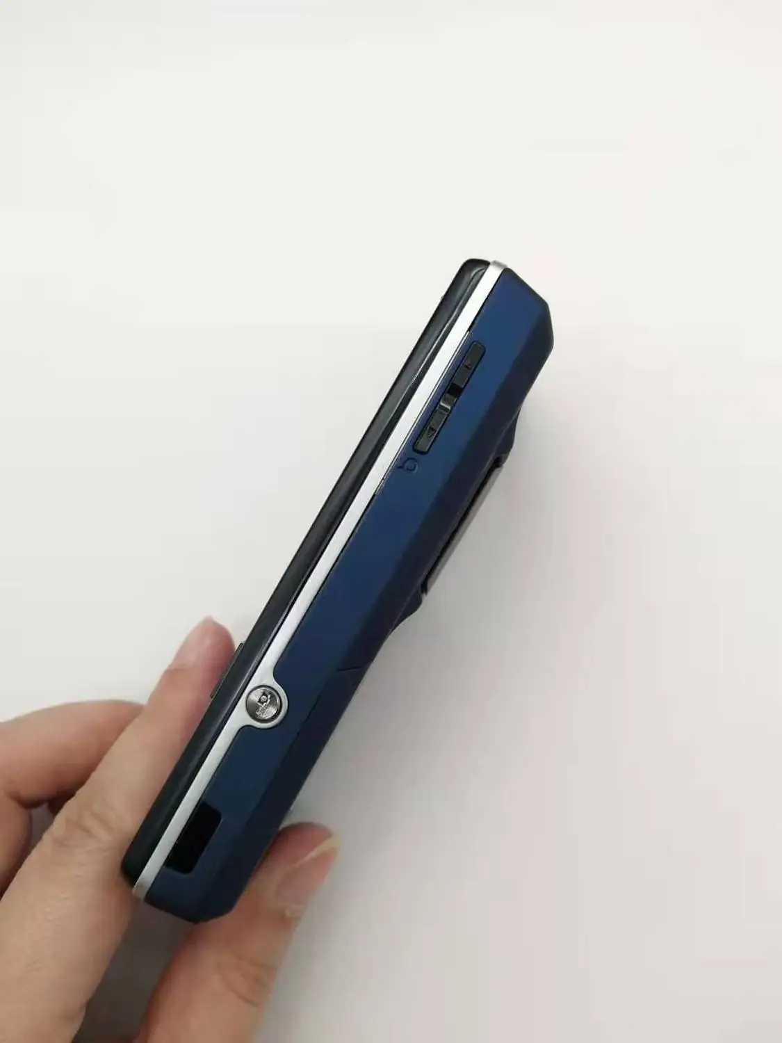 K810 100% Original Unlokced Sony Ericsson K810i Mobile Phone 2G Bluetooth 3.15 MP Camera FM Unlocked Cell Phone Free shipping K810 100% Original Unlokced Sony Ericsson K810i Mobile Phone 2G Bluetooth 3.15 MP Camera FM Unlocked Cell Phone Free shipping