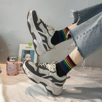 

2020 Light Weight Running Shoes for Women Sneakers Women Breathable Zapatos De Mujer High Quality Couple Sport Shoes E14-23