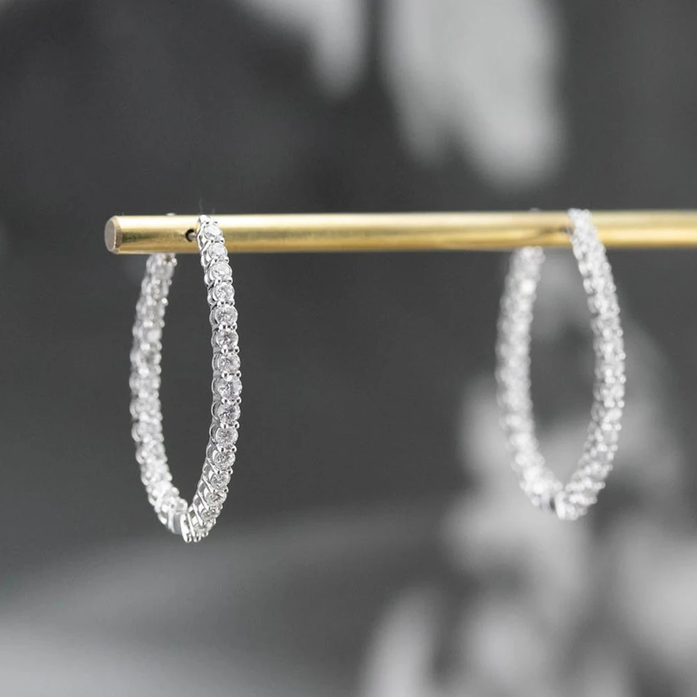 Huitan Dainty Oval Hoop Earring for Women Micro Paved CZ Stone Luxury Female Engagement Wedding Party Accessories Trendy Jewelry