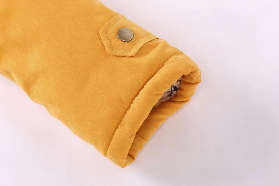 3438372203_1087888896