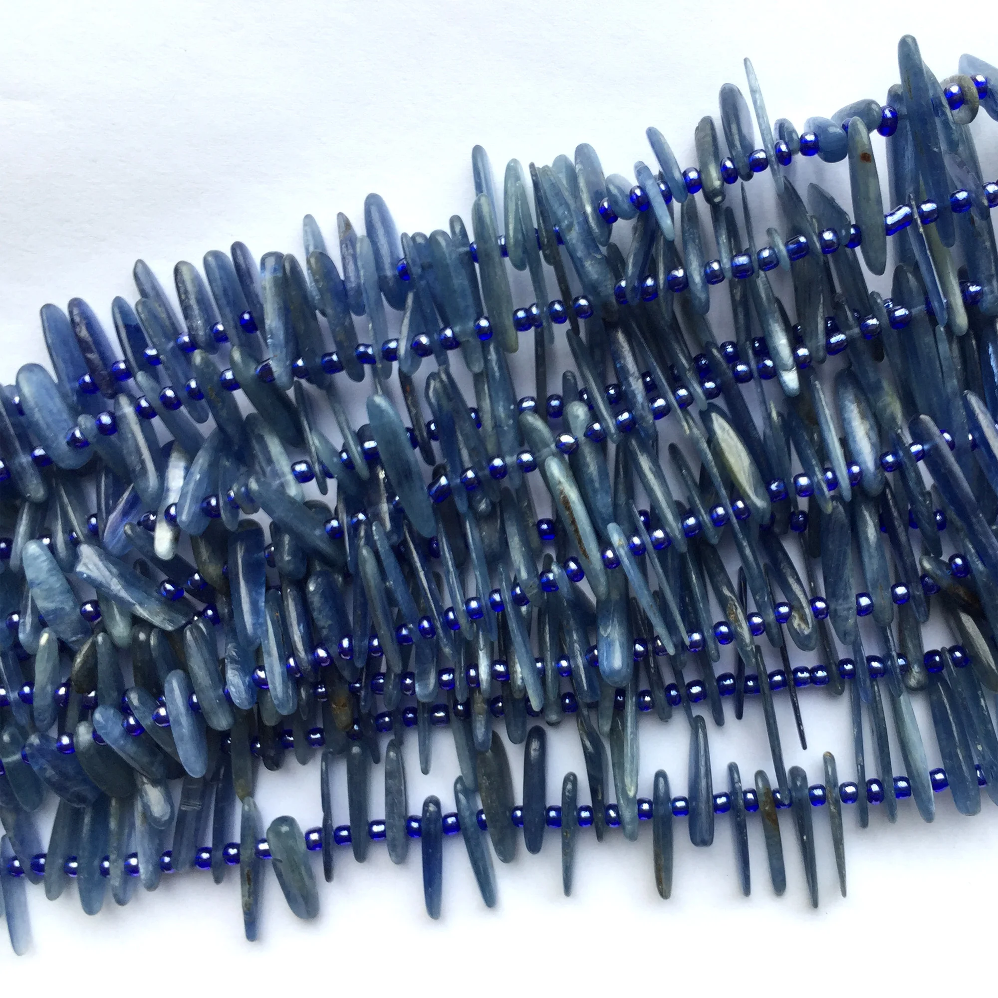Günstige Natürliche Echte Blau Kyanit Platten Scheiben Stick Zähne Bohrer Seite Kamm Fit Schmuck Halskette Armbänder 15 \