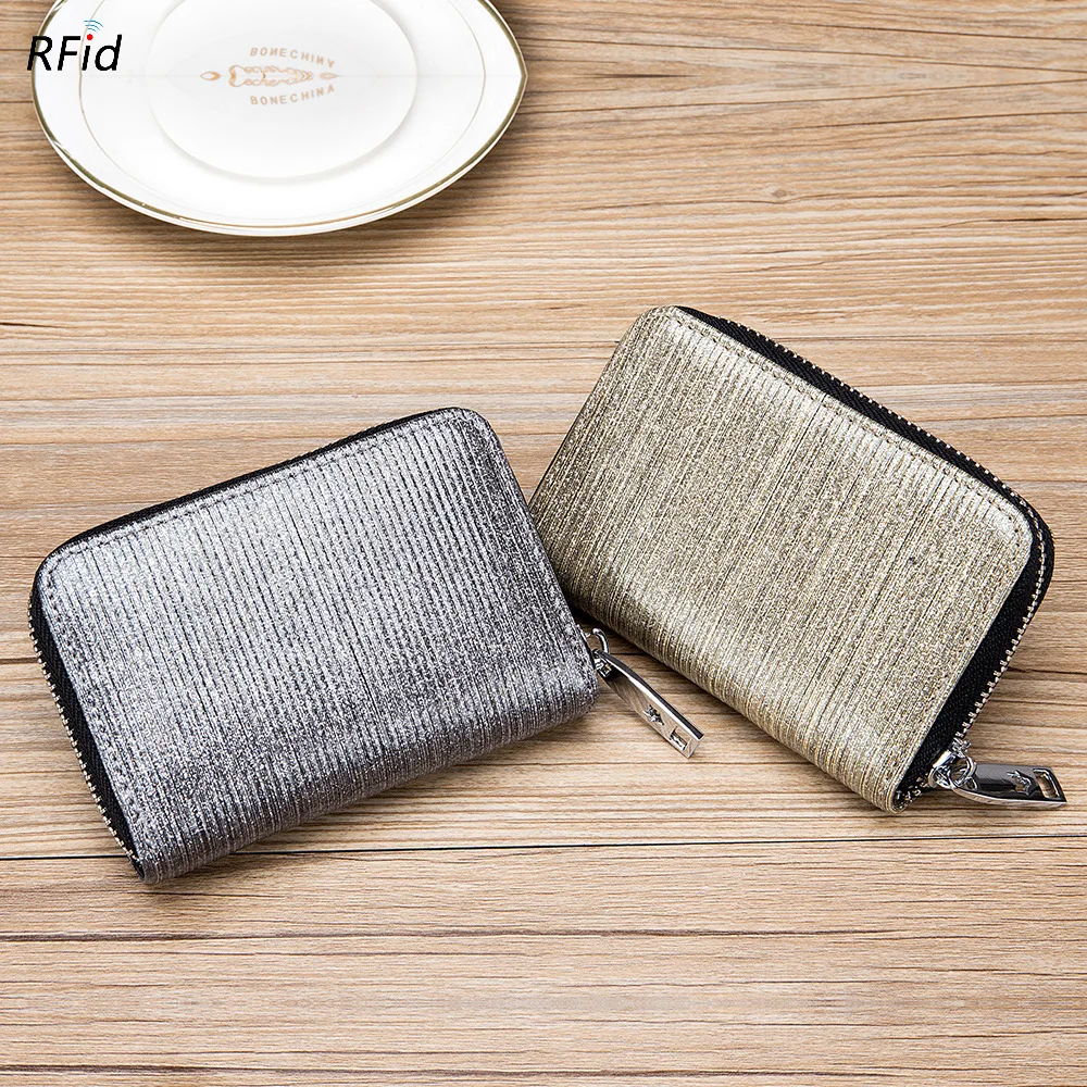 

[-] Cl-7156 [Material] Split Cowhide [Color] Black Gold, Pink, Silver