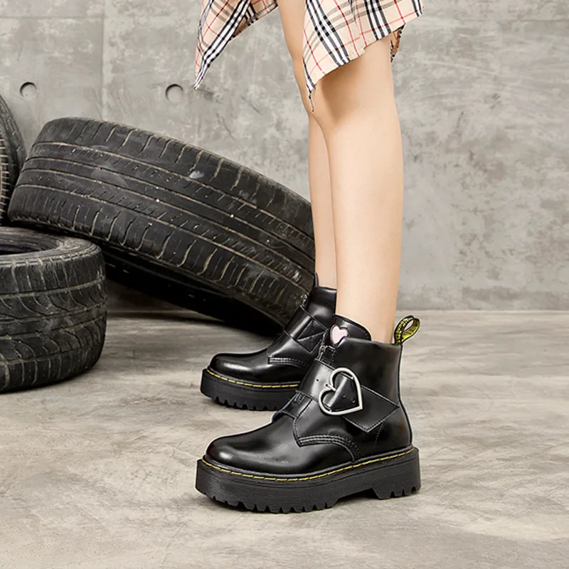 

SWYIVY Chunk Heel Martin Boots Woman Genuine Leather Ankle Boots Autumn 2019 Female Black Punk Shoes Heart Buckle Black Boots