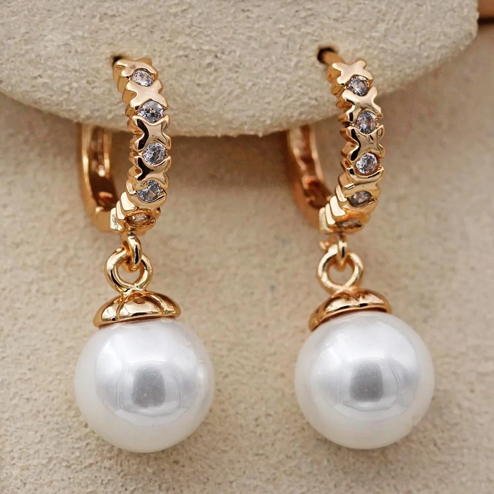 

Jewelry New Brand Design Gold Color Pearl Hoop Earrings For Women's earrings Trendy Earring for Party Wedding accessories Gift