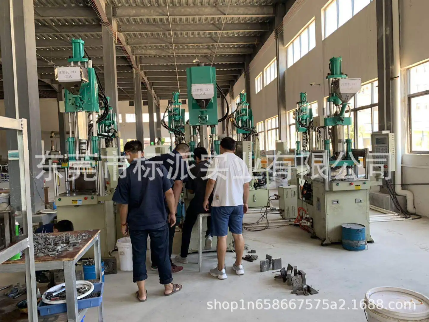 Напрямую от производителя продавая Модель пряжки 304 нержавеющая сталь Съемная застежка Анти-потери Висячие пряжки мужчин и женщин творческие P
