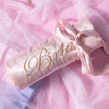 

Pink Women Sexy Short Robe Nightgown Rayon Bride Bridesmaid Wedding Dressing Gown Champagne Kimono Bathrobe Embroidery Sleepwear
