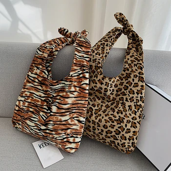 

Retro Leopard Tiger Animal Pattern Women Shoulder Bags 2020 New Winter Warm Soft Plush Crossbody Large Capacity Shopping Bags