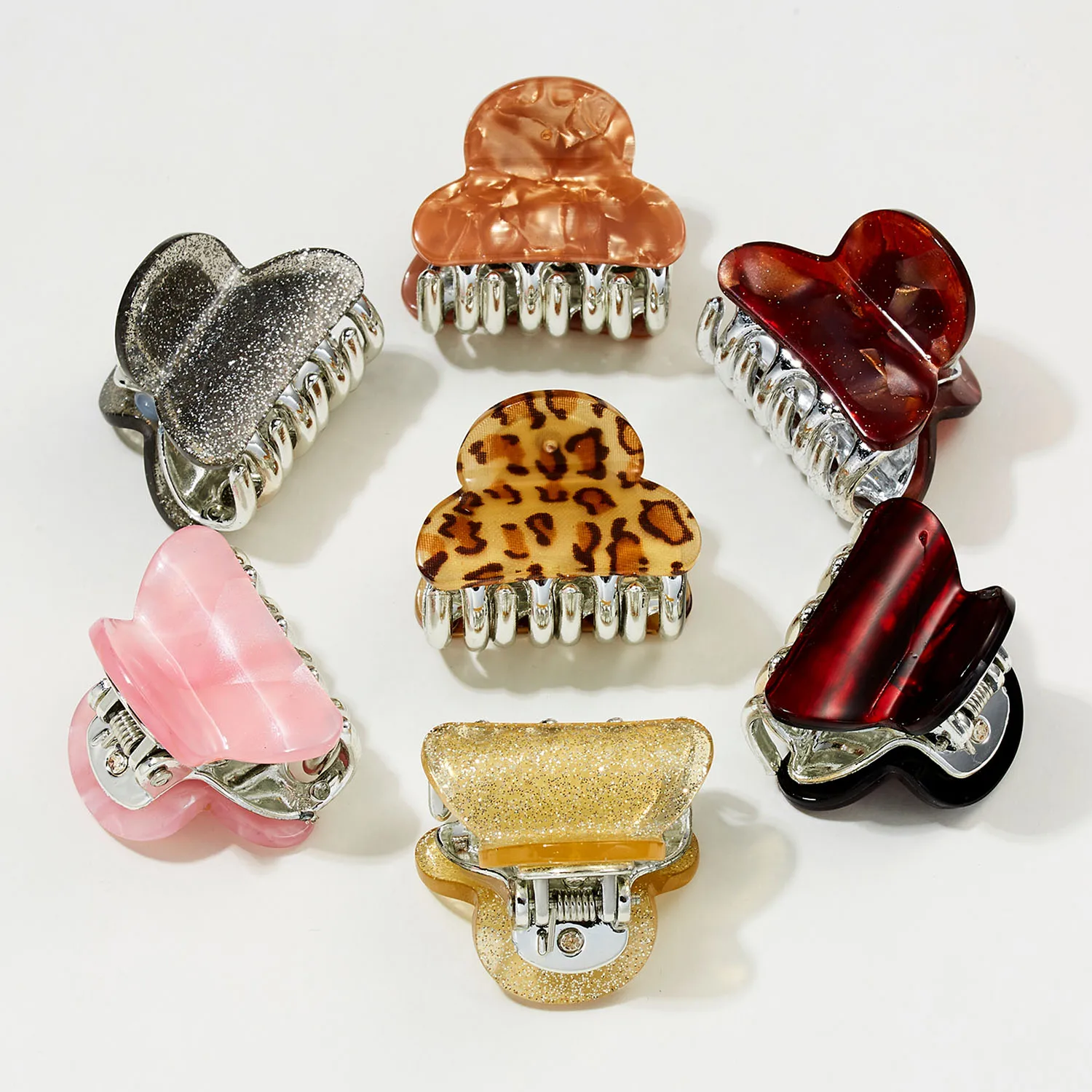

Two-tone Stitching Acrylic Hair Clip Hairpin Claw stagger Design Plate Pinch Hair Fixed Ponytail Color Women Hair Jewelry