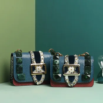 

2020 New Contrast Serpentine Head Rivet Small Package Chain Laptop Shoulder Messenger Leather Handbag
