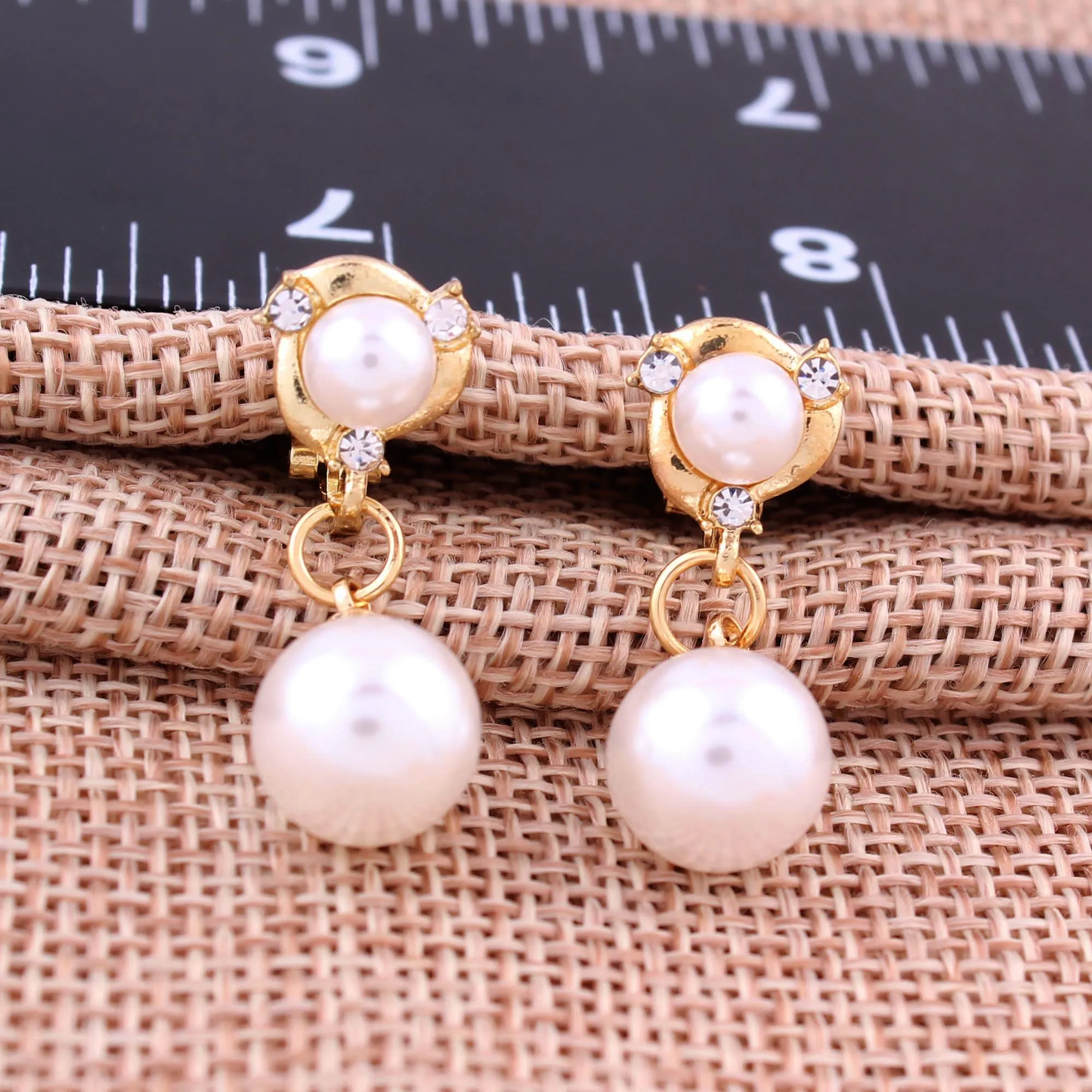 Fashion Jewelry Simulated Pearl Rhinestone Clip on Earrings Non Piercing for No Hole Ear Women