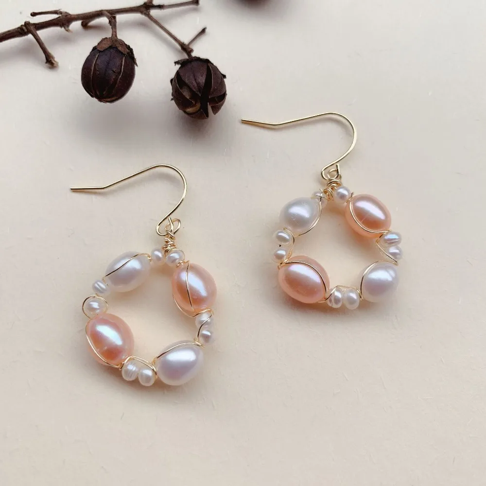 10518082859_2085630371