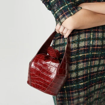 

Vintage Lizard Pattern Handbag Bowknot Women Bucket Bag Luxury Brand Shoulder Bag 2020 Fashion Bolso de hombro