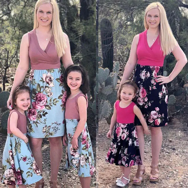Платья для мамы и дочки; Одинаковая одежда с цветочным рисунком для мамы и дочки; повседневное женское вечернее платье; пляжные Семейные комплекты для девочек