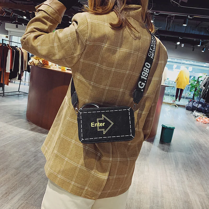 

Fashion Mini Bag Women's 2020 New Fashion Korean Style Arrow Crossbody Retro Student Storage Square Sling Bag Women's Bag