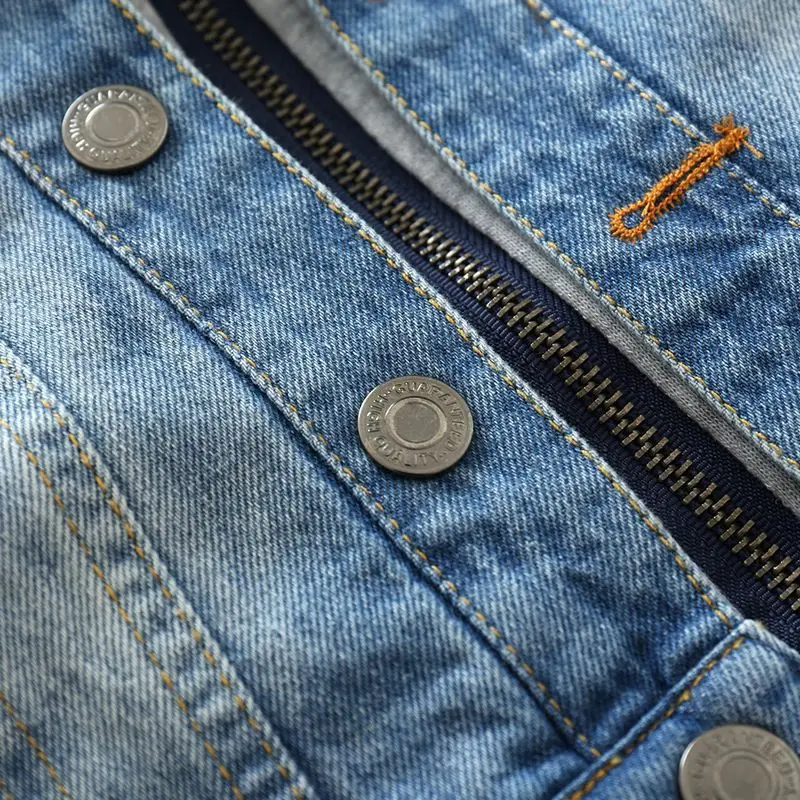 3769225481_1120678444