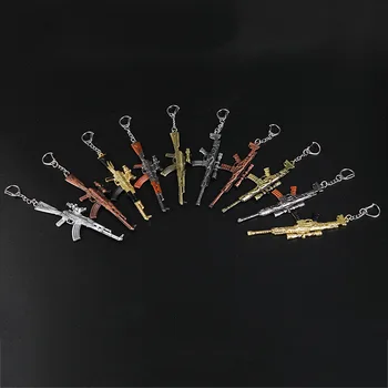 

PLAYERUNKNOWN'S BATTLEGROUNDS Cosplay Costume Keychain Helmet Backpack Pan Metal Model Key Chain PUBG