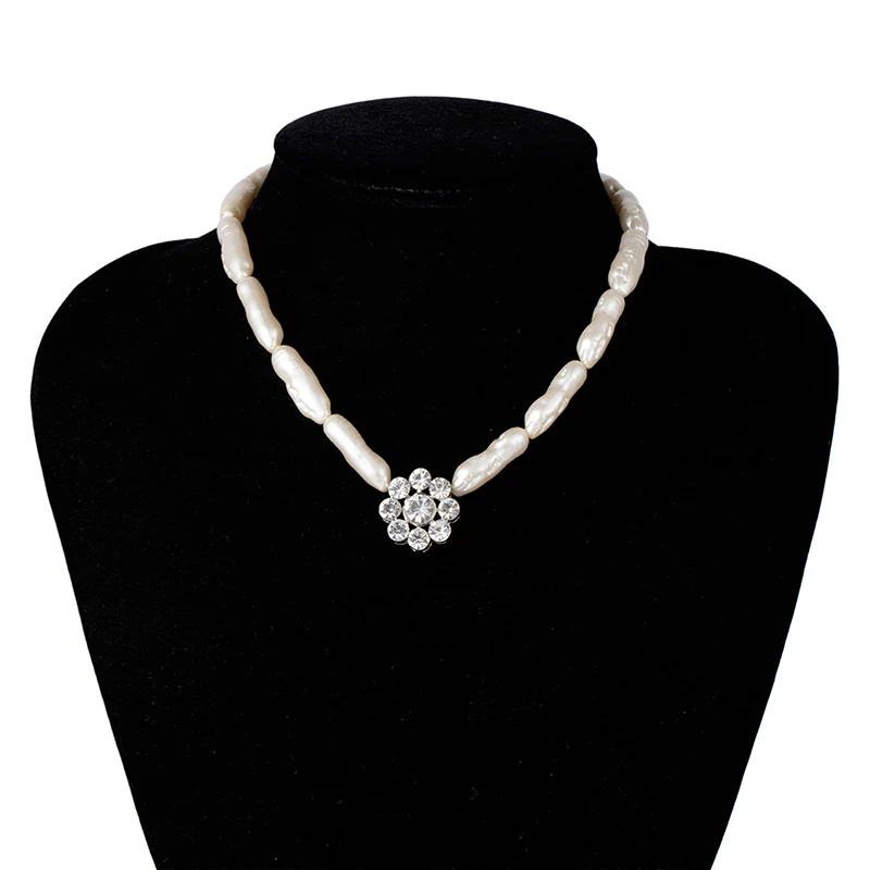White Pearl SHIXIN короткое необычное модное Колье чокер с искусственным жемчугом ожерелье с подвеской в виде хрустального цветка для женщин Массивный воротник - Окраска металла: White Pearl