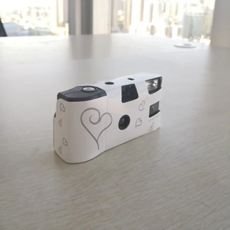 Onze-Warme-Wedding-Bridal-Camera-Bruiloft-Decoratie-36-Foto-S-Wegwerp-Camera-Enkele-Gebruik-Wegwerp-Grappig (3)