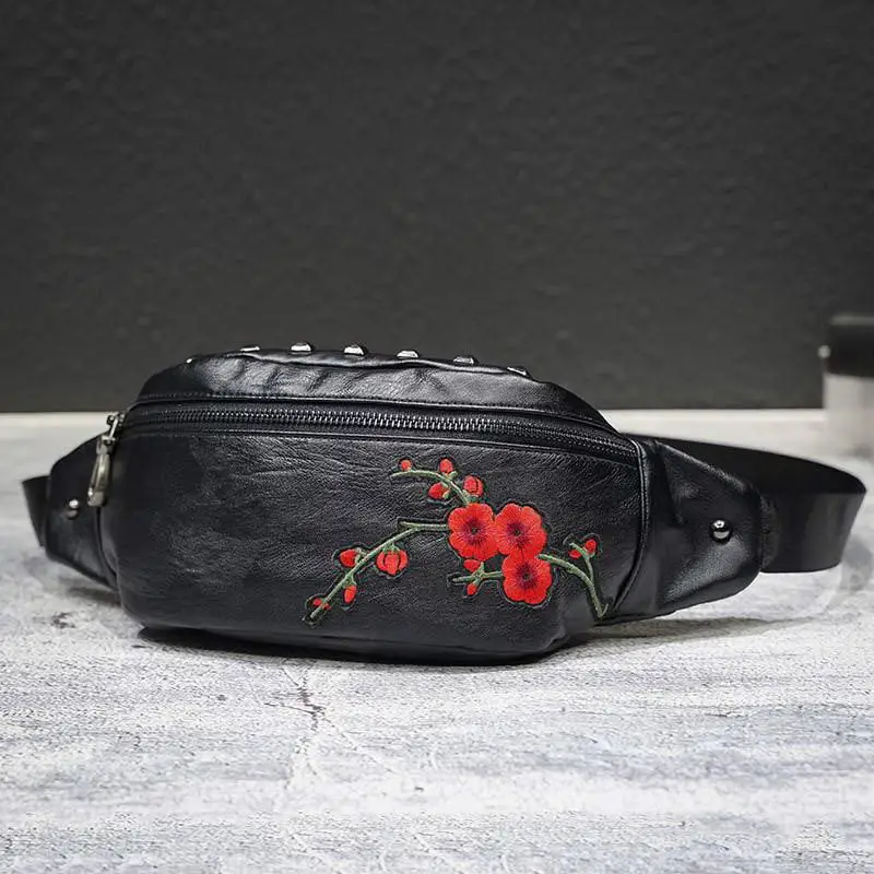 DIINOVIVO Embroidery Flower Fanny Pack Female Belt Bag Waist Packs Rivet Waist Bag Women Black Chest Bags Phone Pouch WHDV1339