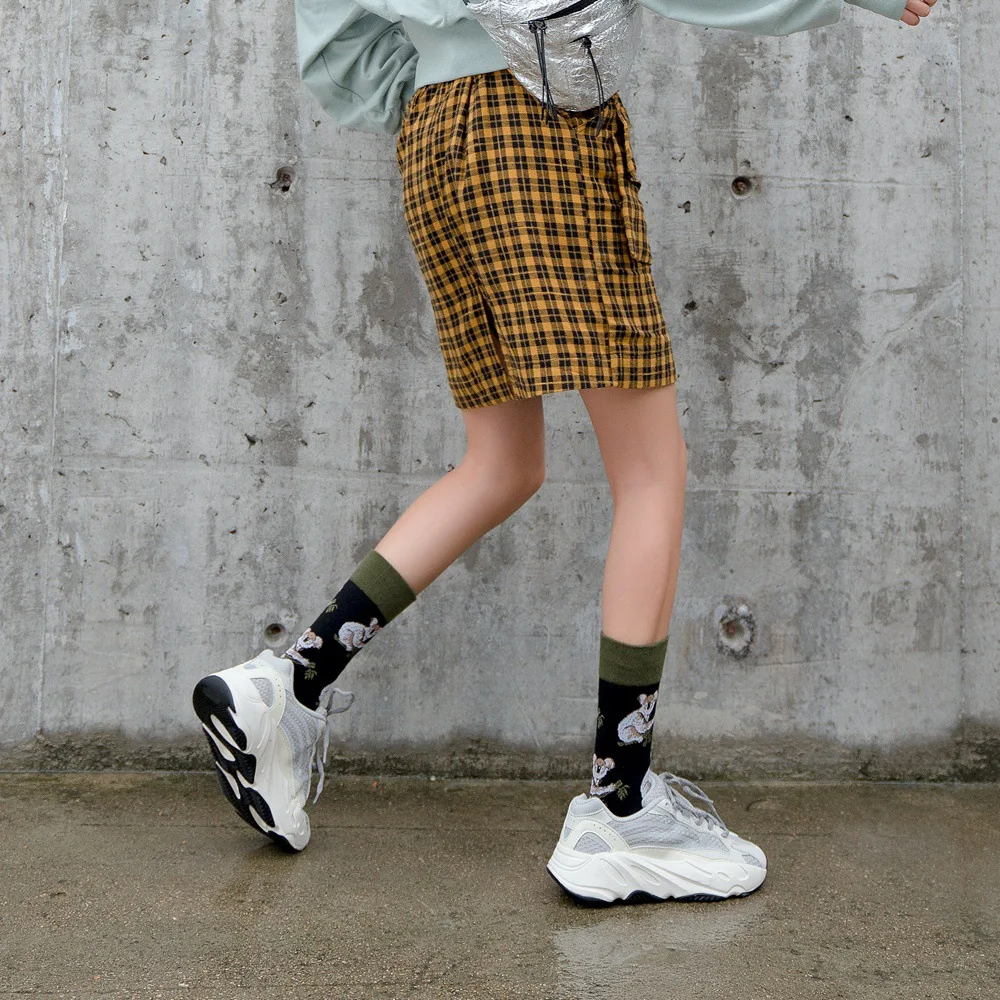 DOIAESKV, 5 пар/лот, модные женские забавные носки, Harajuku, длинные носки, Мультяшные счастливые женские носки, новинка, носки для скейтборда в стиле хип-хоп