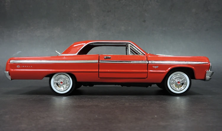 Nuevo 1/24 специальный металлический fundido a presión IMPALA SS Винтаж coche de escritorio colección de juguetes modelo para nivienos