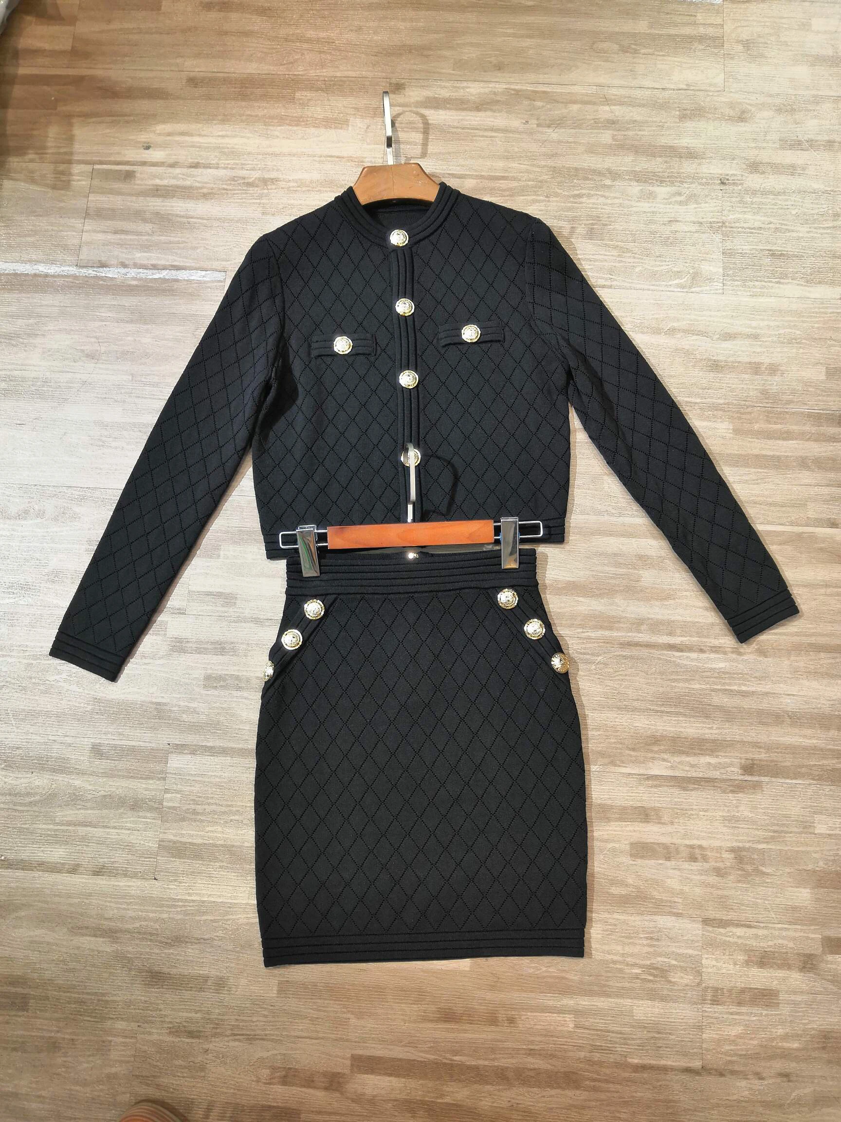 

2019 autumn new suits women casual sweater cardigans + skirt casual sets 2 color ddxgz2