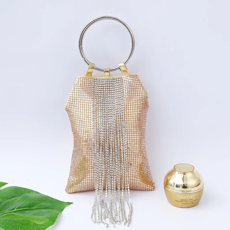 

2018 New Style Hand Aluminum Sheet Tassel Bag Evening Bag Banquet WOMEN'S Bag Sequin Clutch Bag a Generation of Fat