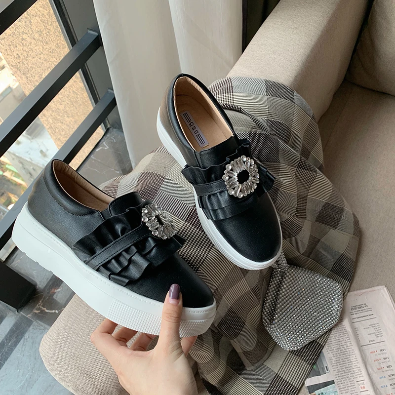 MOLAN Brand Designer Autumn Luxury Bling Rhintestone Buckle Thick Bottom Platform Leather Flats Shoes Women Slip On Loafers