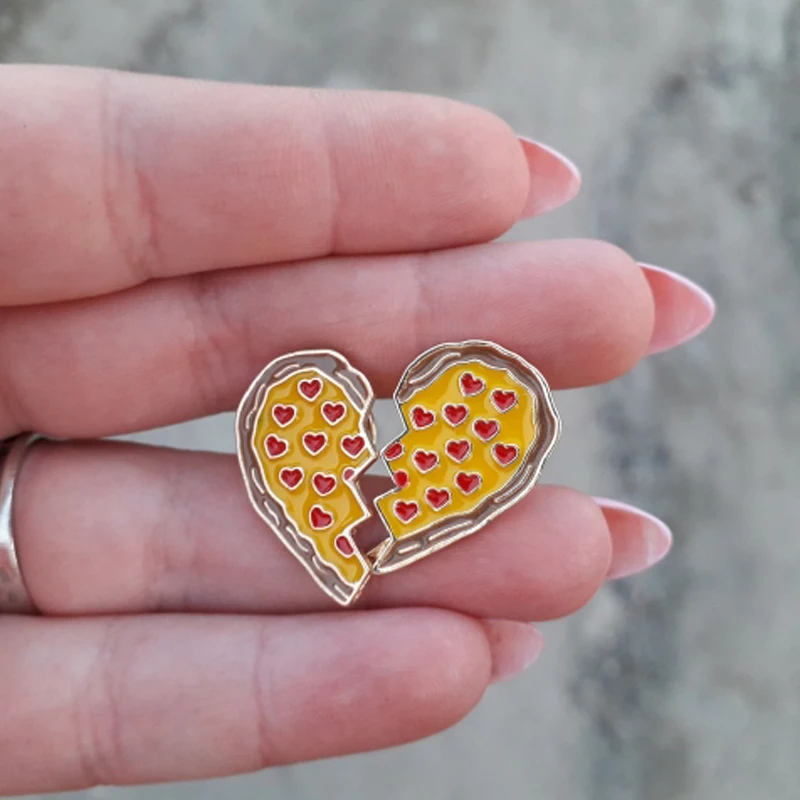 2 шт./компл. эмалированная брошь в форме разбитого пиццы сердца|Броши| |