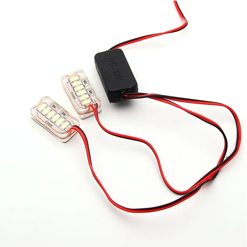

Car and motorcycle strobe lights modified warning lights LED brake flash car license plate flow tail light white light