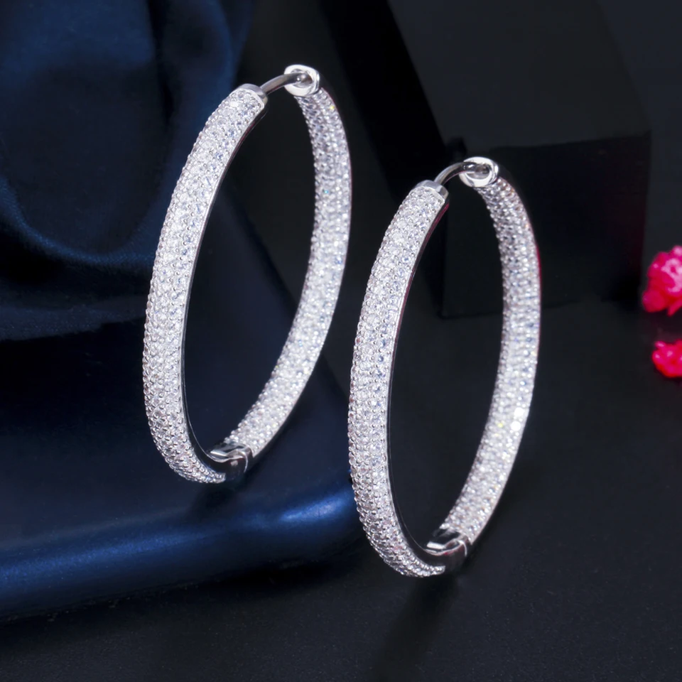 Orecchini a Cerchio con Pavé in Cubic Zirconia – Fabiani Gioiellerie
