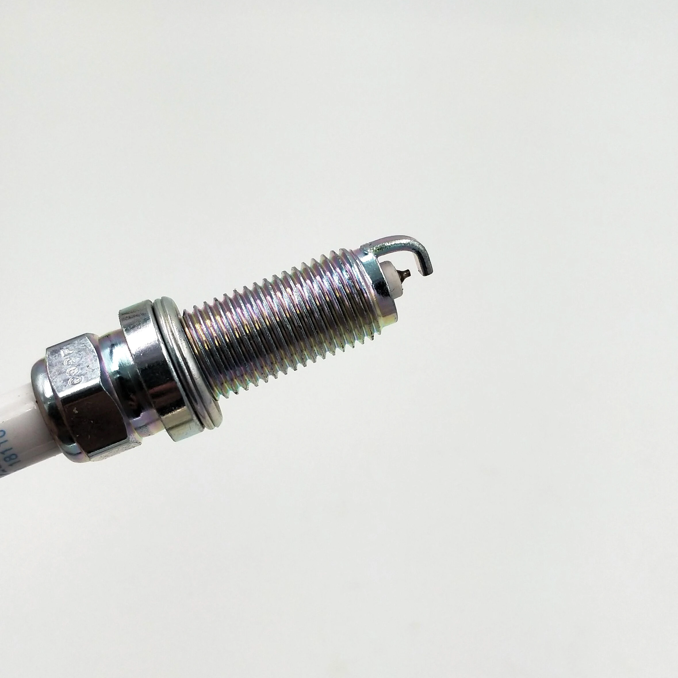 6 шт./лот ILKAR7L11 PE5R-18-110 иридиевая Свеча зажигания PE5R18110