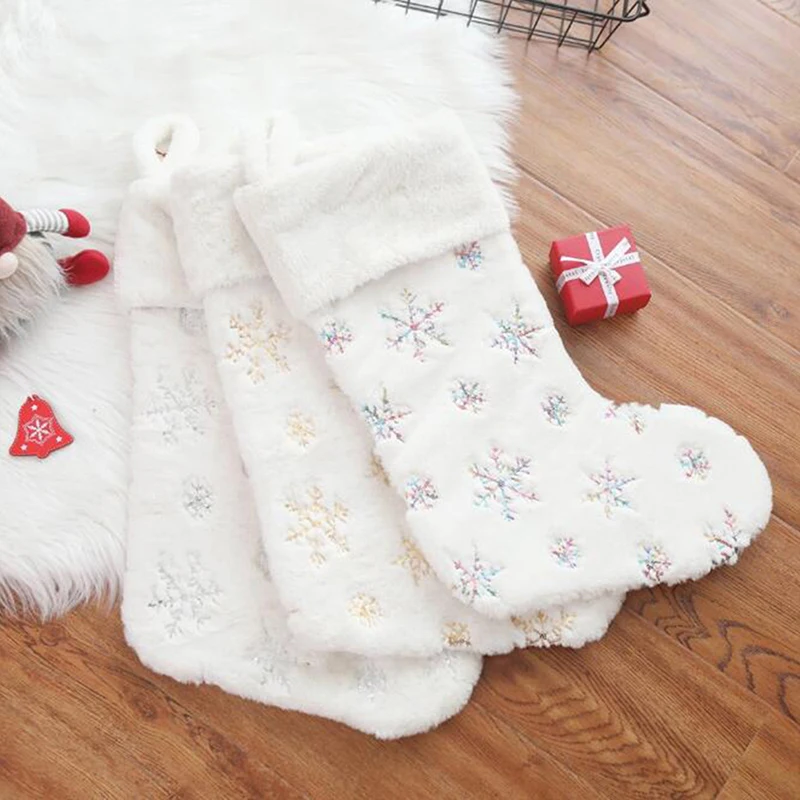 Hanging Loops Xmas Tree Fireplace Candy Socks Snowflakes Embroidered White Plush Christmas Stockings Gifts Bag Christmas Decor