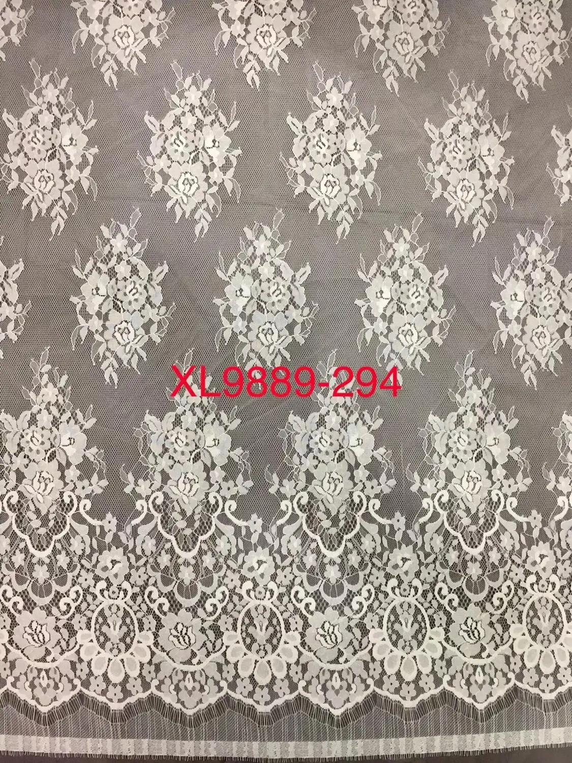 

Ivory Wholesale Soft Lace Garment France Net Tulle Chantilly Eyelash Lace For Wedding Dress 9 Yards