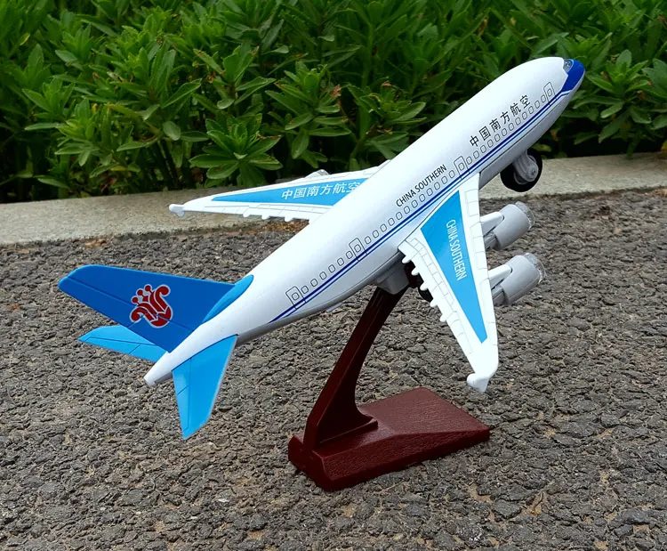 Сплав готовой продукции самолет авиация Airbus Southern Airlines Восточный самолет авиация звук и светильник унисекс-игрушка