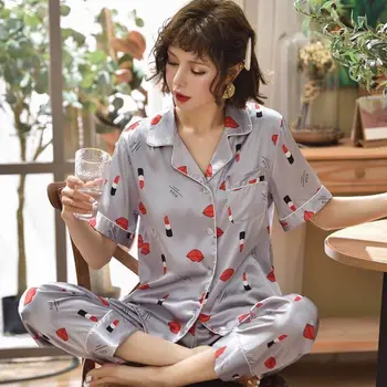 

Satin Women Short Sleeve Pants Pajamas Ice Silk Two-piece Breathable Lapel Outwear Pyjamas