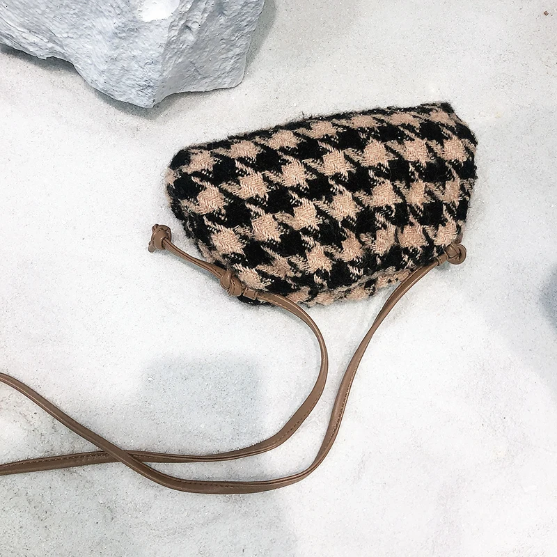 [BXX] брендовый дизайнерский дневной клатч вечерняя сумочка женская сумка подушка Зимняя шерстяная клетчатая холщовая Сумочка а171 - Цвет: Small brown