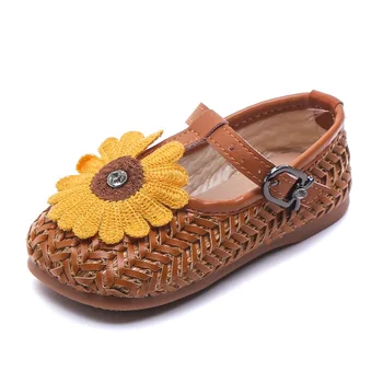 

2020 Fashion Girls Baby Leather Weave Flowers Rhinestone Princess Weave Casual Shoe Autumn Kids Soft Bottom Childrens Flat Shoes