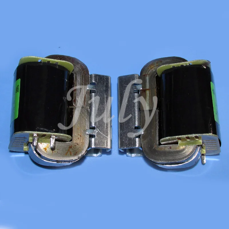A pair of low frequency choke coils for amorphous dual C type/4C type