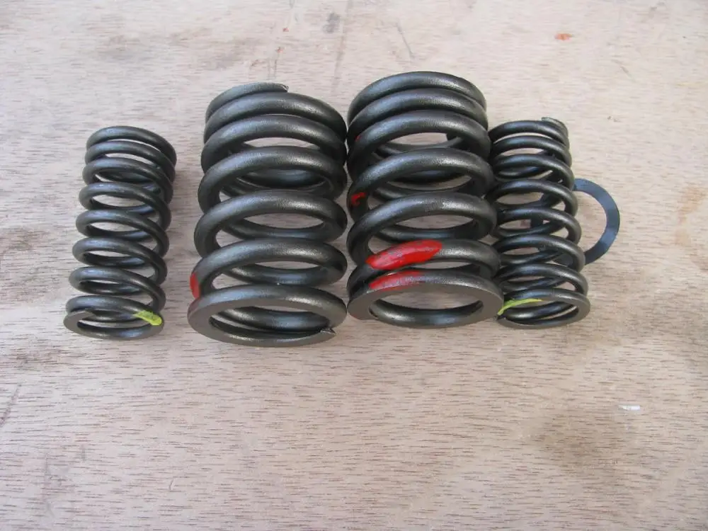 GXT250 motorcycle parts valve spring suitable for Suzuki QM250GY cylinder head 250cc | Автомобили и - Цена: 4 944,62 руб.
