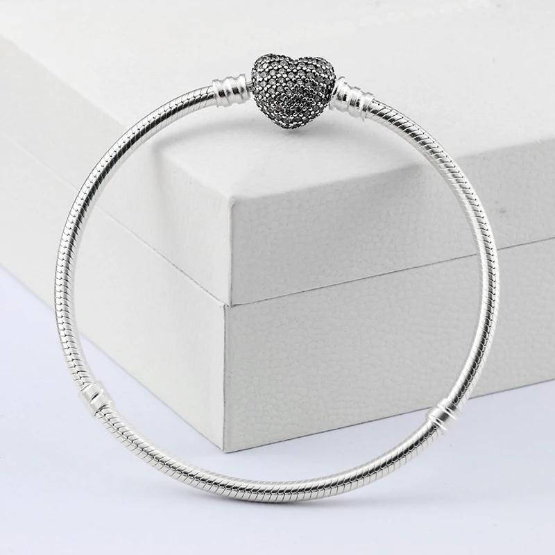 

Authenetic 925 Sterling Silver Bracelet Moments Pave Heart Clasp With Crystal Bracelet Bangle Fit Bead Charm DIY Europe Jewelry